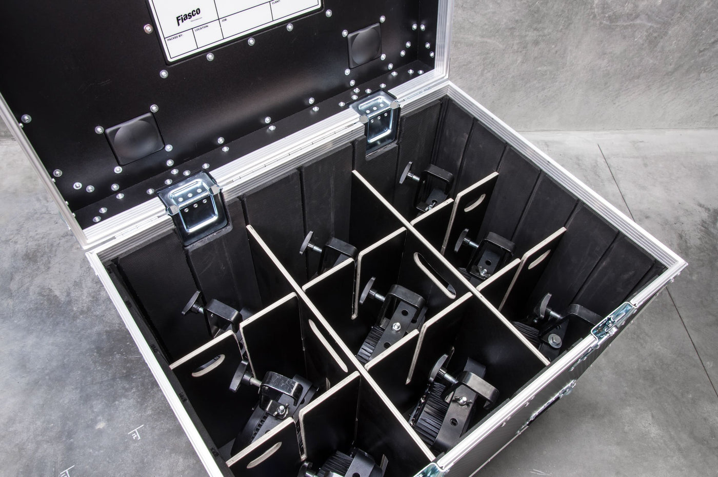 800-case-with-light-divider