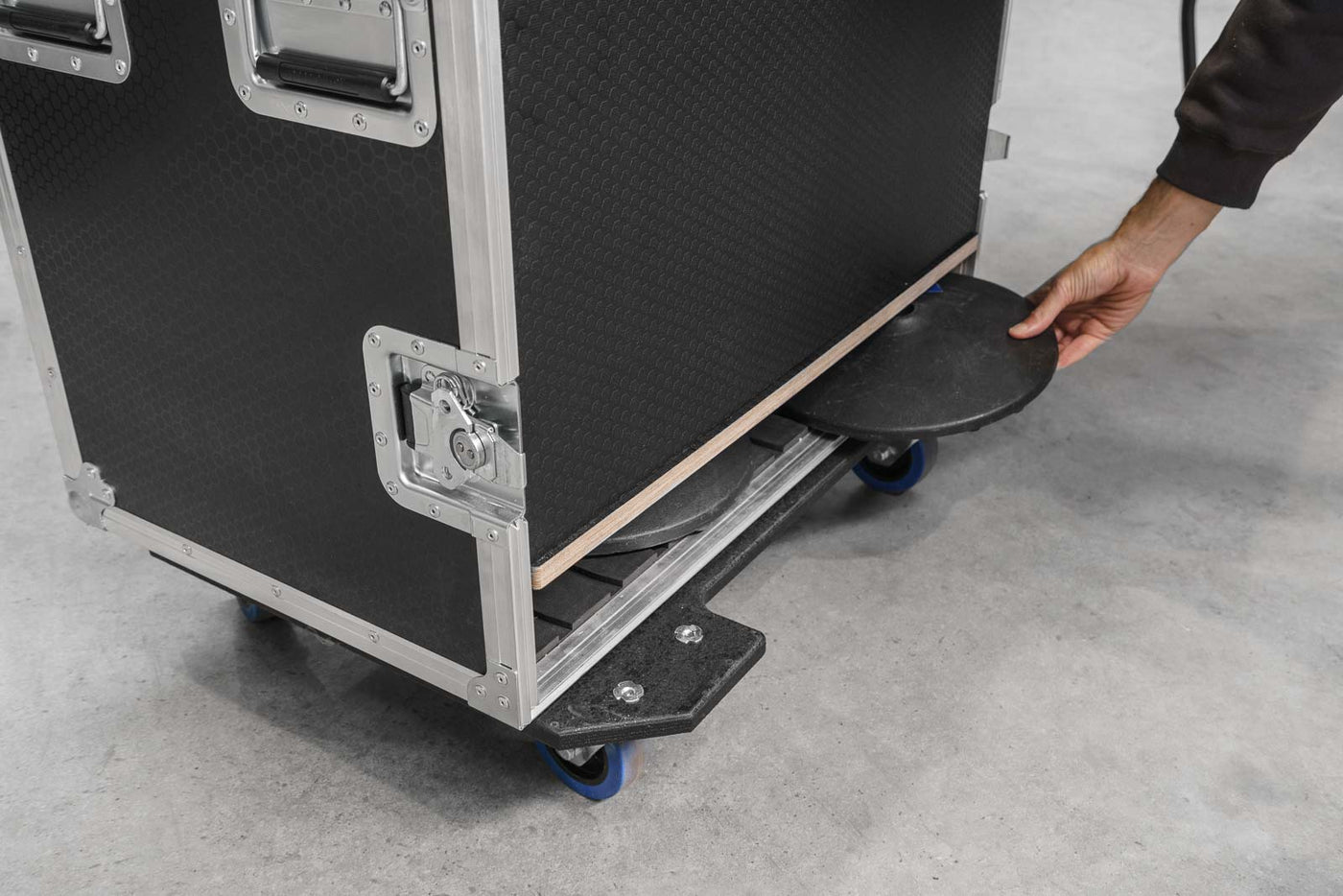 800 24-UP MIC STAND CASE