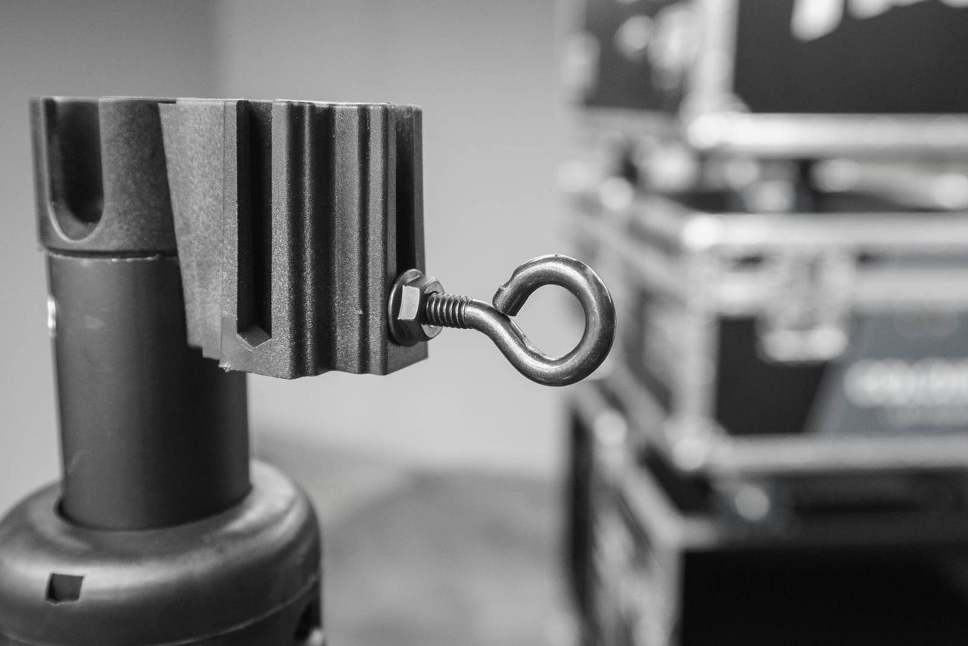 Quarter Inch Eyelet With 2x Flange Nuts (Six Pack)