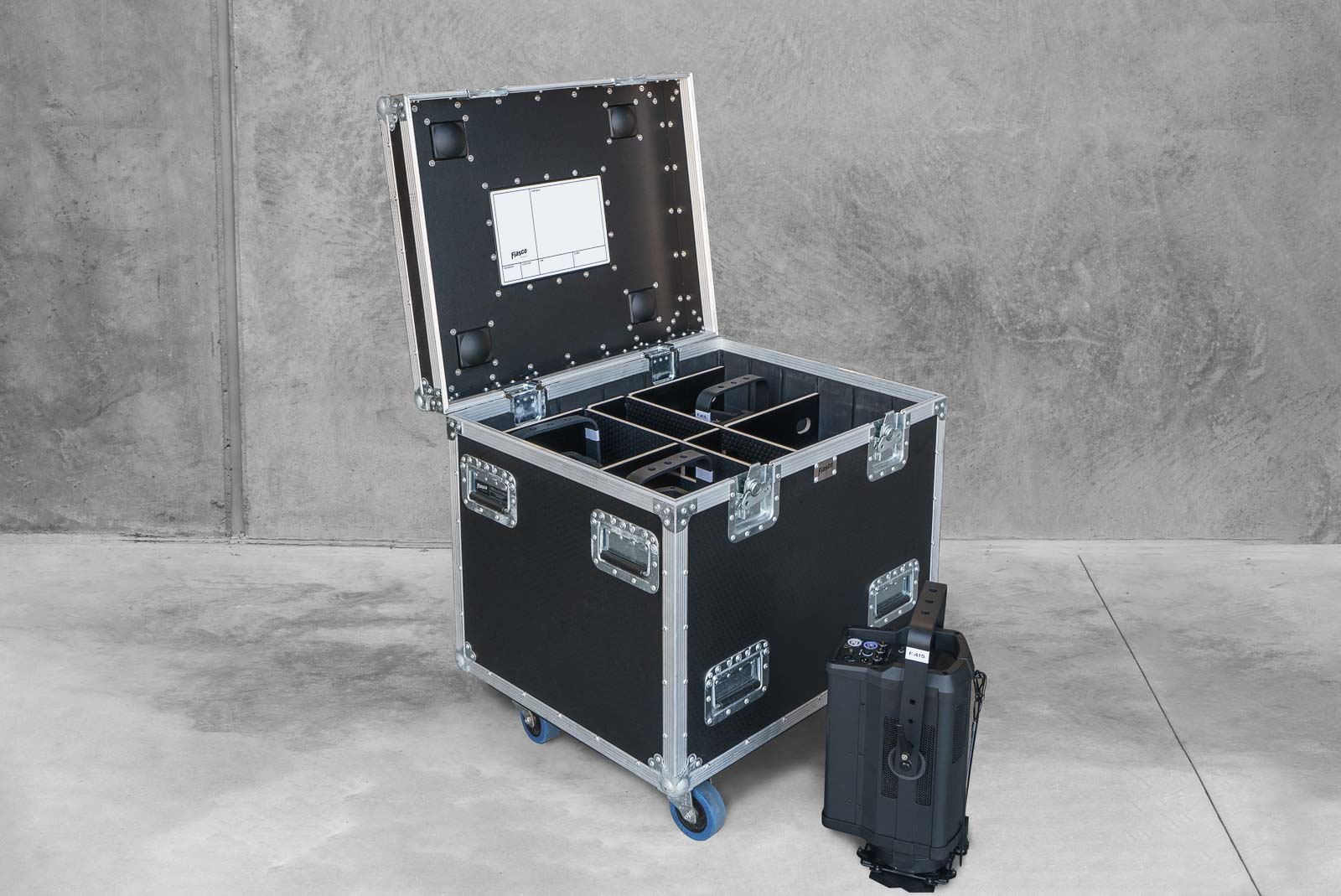 800 CASE WITH LED FRESNEL DIVIDER | Road Case for Lights – Fiasco Cases NZ