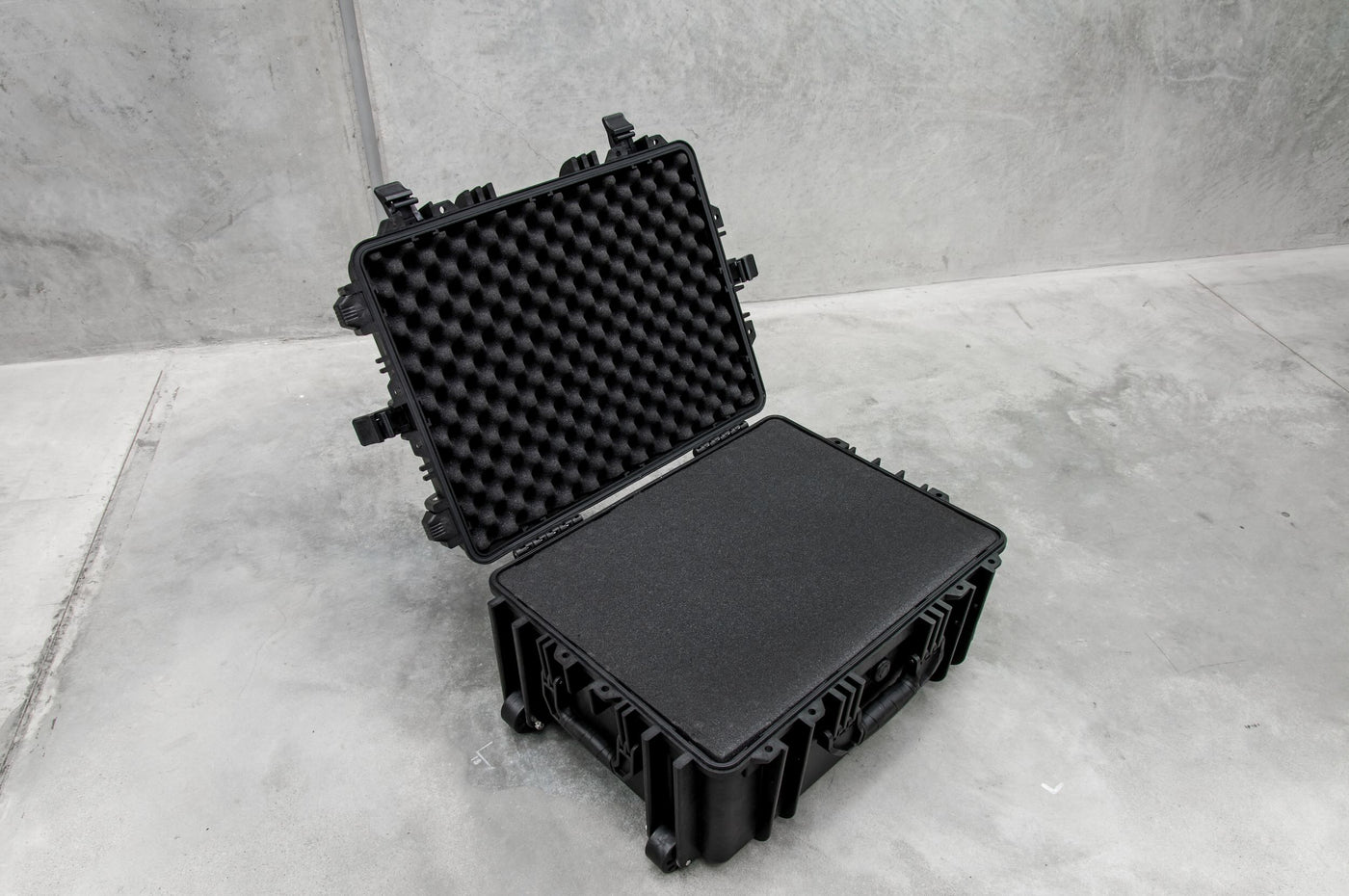 POLYPROOF 54L protective case with pick and pluck foam inside